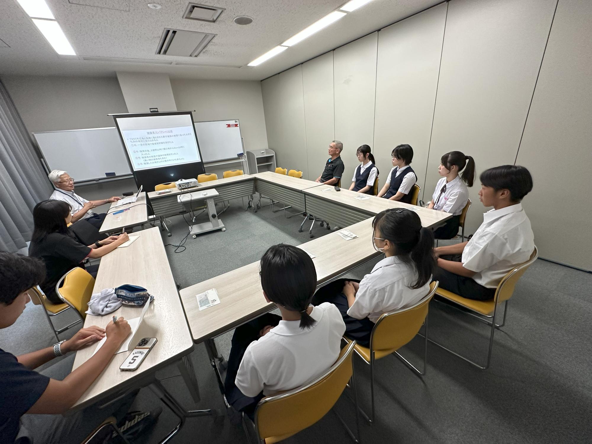 被爆体験伝承者による講話