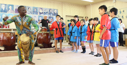 吉田小学校・東中学校との音楽交流