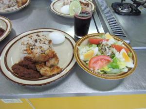 出来上がったベナン料理