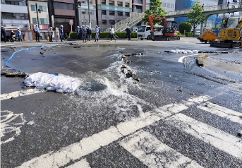漏水事故の様子1