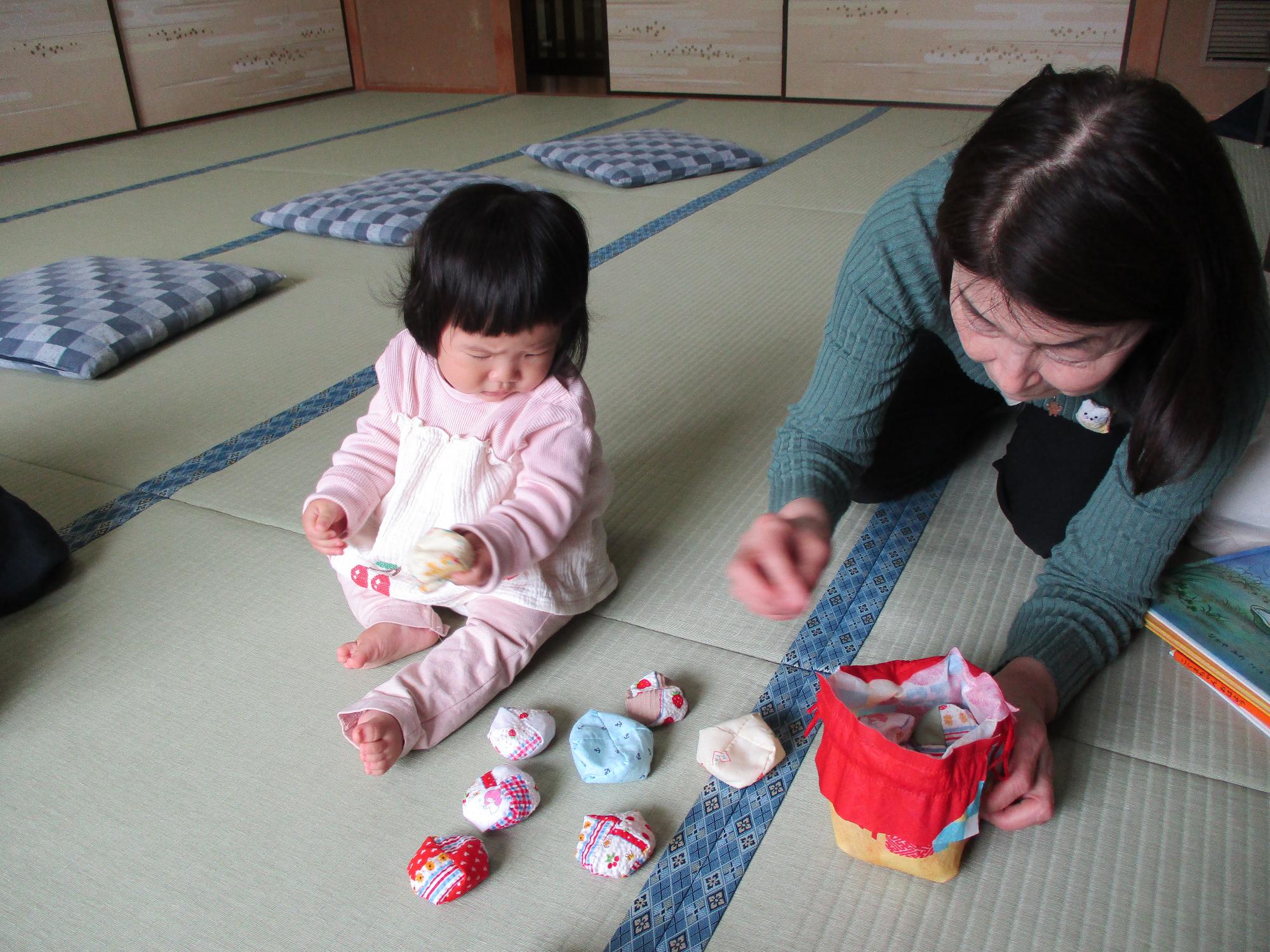 子育てに絵本を楽しもう