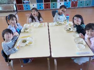 おはしでパクパク♪毎日コツコツ♪