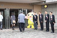 開場の様子の写真